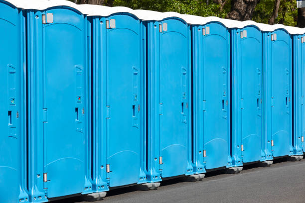 Best Restroom Trailer for Weddings  in Lake Barcroft, VA